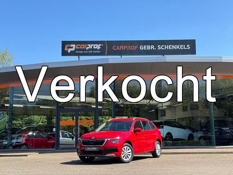 Rood Gebruikt 2024 Skoda Kamiq Ambition SUV | € 28.845 (Iets duurder) - Afbeelding 1/4