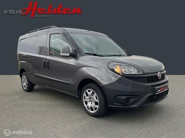 Grijs Gebruikt 2019 Fiat Doblò MPV | € 11.950 (Eerlijke prijs) - Afbeelding 1/4