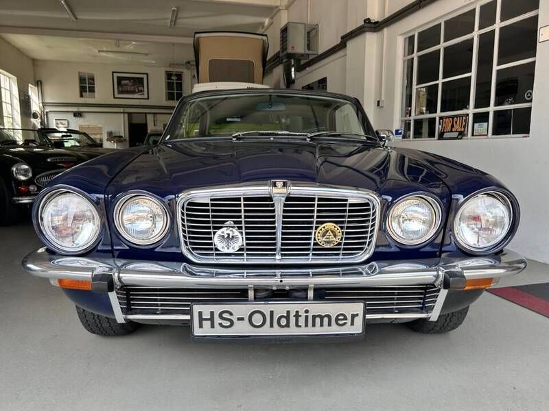 Blauw Gebruikt 1977 Jaguar XJ6 Sedan | € 44.500 - Afbeelding 1/4