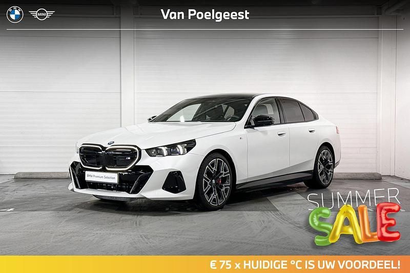 Wit Gebruikt 2023 BMW i5 Comfort Edition Sedan | € 76.900 (Iets duurder) - Afbeelding 1/4