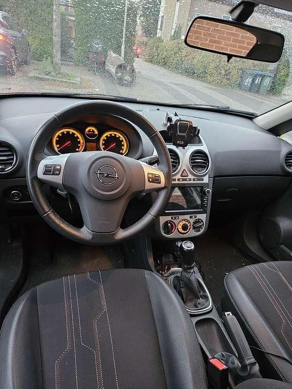 Occasion Opel Corsa Edition 86 PK (63 kW) 2012 Wit MPV