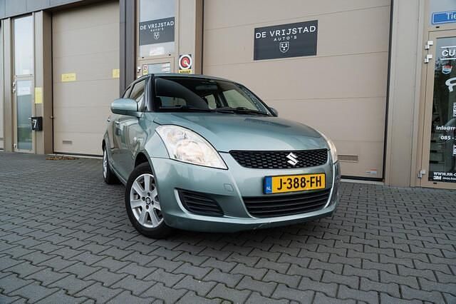 Groen Occasion 2012 Suzuki Swift Comfort Hatchback | € 5.999 (Eerlijke prijs) - Afbeelding 1/4