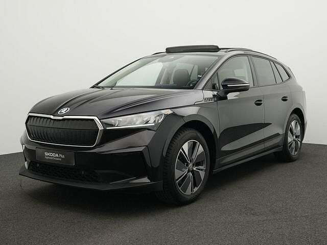Zwart Gebruikt 2023 Skoda Enyaq iV Selection SUV | € 32.200 - Afbeelding 1/4