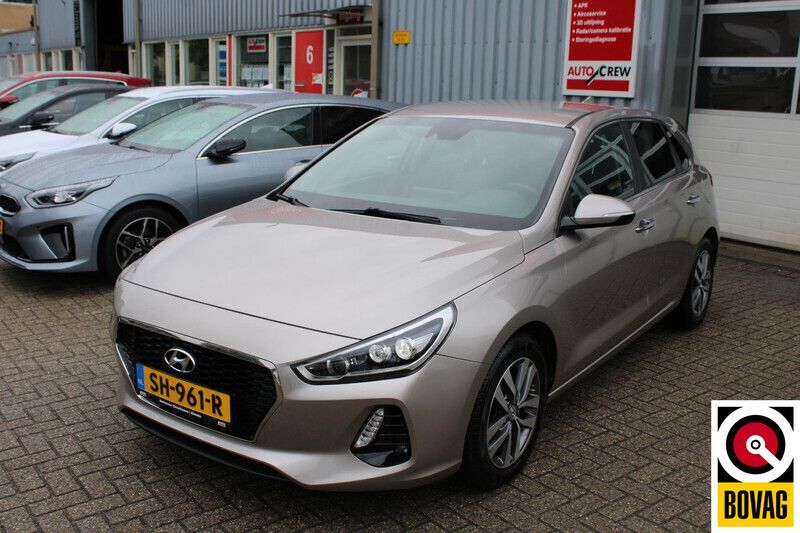 Wit Gebruikt 2019 Hyundai i30 Premium Hatchback | € 14.900 (Iets duurder) - Afbeelding 1/4