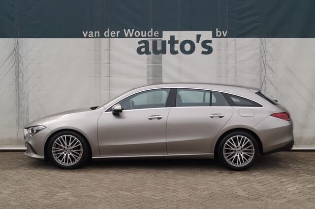 Grijs, metallic lak Gebruikt 2020 Mercedes CLA200 Shooting Brake Business Stationwagen | € 25.900 (Eerlijke prijs) - Afbeelding 1/4