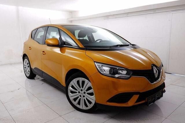 Oranje Gebruikt 2019 Renault Scénic IV Life MPV | € 12.250 (Goede deal) - Afbeelding 1/4