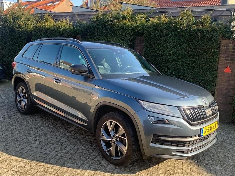 Grijs Gebruikt 2020 Skoda Kodiaq Business Line SUV | € 29.865 - Afbeelding 1/4