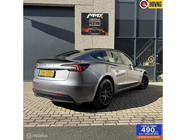 Zilver Gebruikt 2024 Tesla Model 3 Standard Range Sedan | € 36.999 (Iets duurder) - Afbeelding 1/4