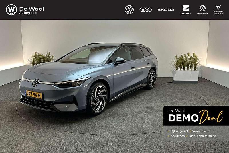 Blauw Gebruikt 2025 VW ID.7 Pro Stationwagen | € 54.800 (Eerlijke prijs) - Afbeelding 1/3