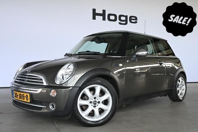 Grijs Gebruikt 2006 Mini Cooper Hatchback | € 3.940 (Eerlijke prijs) - Afbeelding 1/4