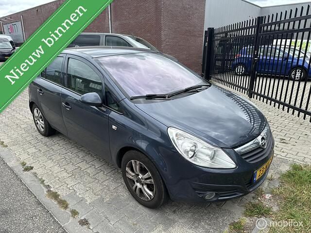 Blauw Gebruikt 2010 Opel Corsa Cosmo Hatchback | € 1.950 (Eerlijke prijs) - Afbeelding 1/4