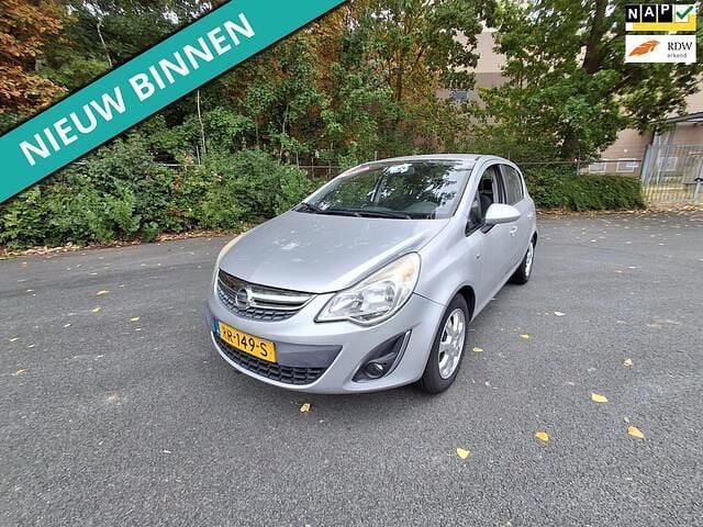 Grijs Gebruikt 2012 Opel Corsa Design Edition Hatchback | € 2.499 (Super prijs) - Afbeelding 1/3