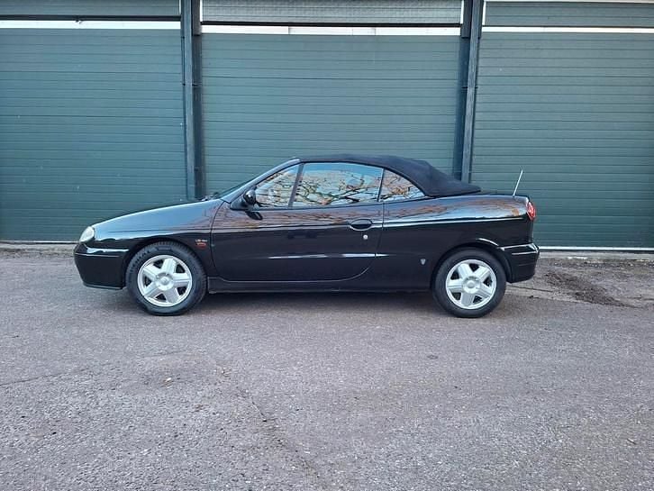 Gebruikt 2000 Renault Mégane Cabriolet | € 1.750 (Eerlijke prijs) - Afbeelding 1/4