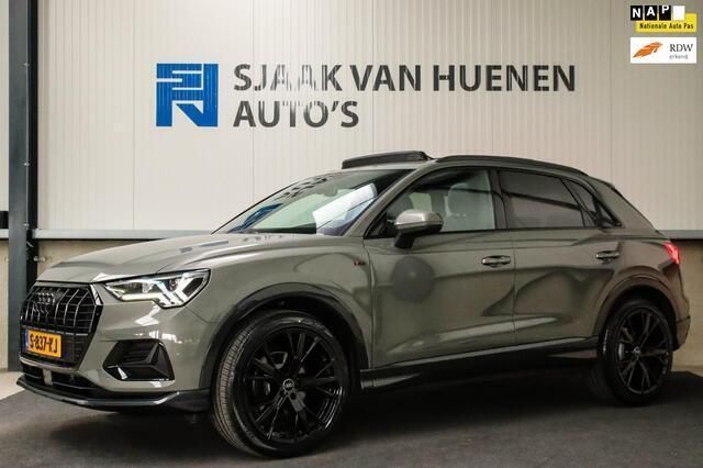 Grijs Gebruikt 2019 Audi Q3 S-Line SUV | € 42.950 - Afbeelding 1/4