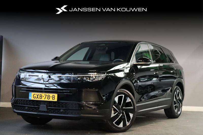 Zwart Occasion 2024 Opel Grandland X SUV | € 34.745 (Iets duurder) - Afbeelding 1/4