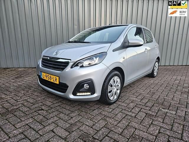 Grijs Gebruikt 2021 Peugeot 108 Active Hatchback | € 7.750 (Eerlijke prijs) - Afbeelding 1/4