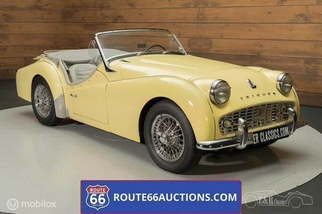 Geel Gebruikt 1959 Triumph TR3 Cabriolet | € 21.000 - Afbeelding 1/4