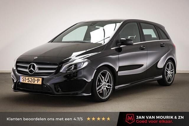Zwart Gebruikt 2018 Mercedes B180 Business MPV | € 19.600 (Eerlijke prijs) - Afbeelding 1/4