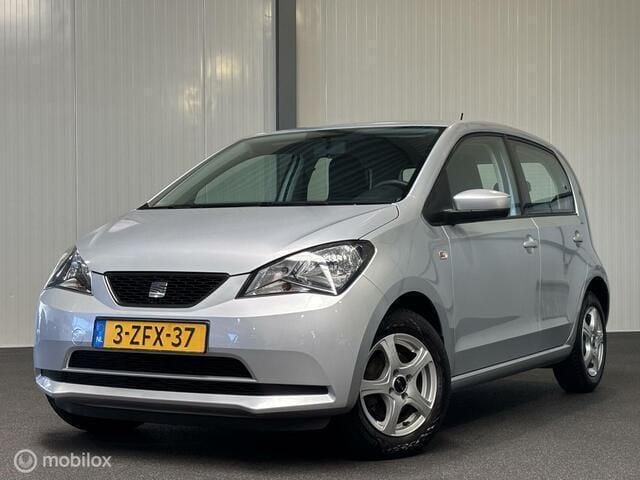 Grijs, metallic lak Gebruikt 2013 Seat Mii Style Hatchback | € 3.945 (Eerlijke prijs) - Afbeelding 1/3