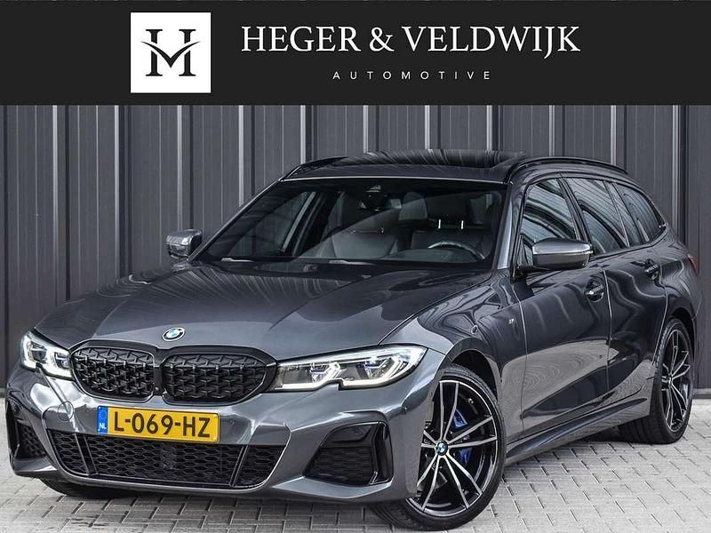 Grijs, metallic lak Gebruikt 2021 BMW M340 M Sport Sedan | € 53.900 (Eerlijke prijs) - Afbeelding 1/4