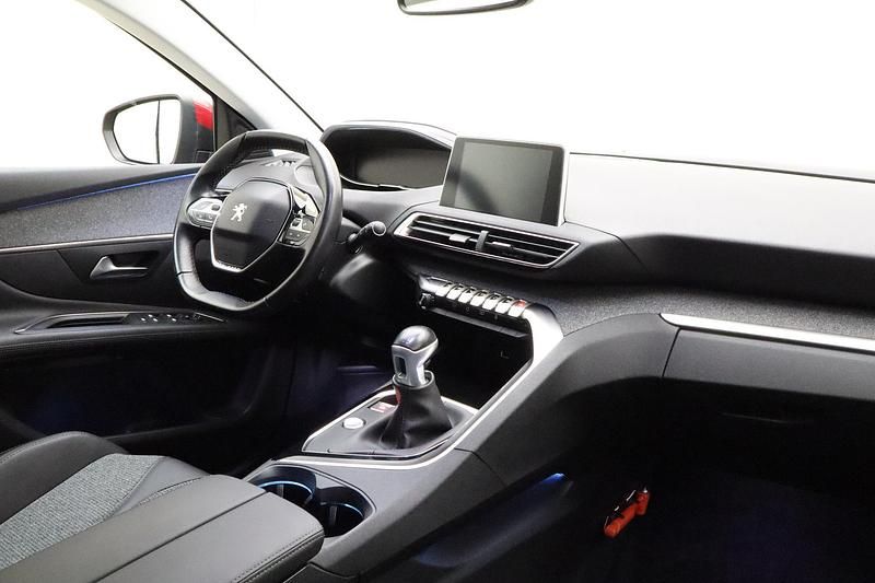 Occasion Peugeot 3008 131 PK (96 kW) 2018 Rood SUV
