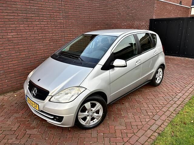 Grijs (metallic) Gebruikt 2008 Mercedes A150 Classic MPV | € 4.250 (Eerlijke prijs) - Afbeelding 1/4