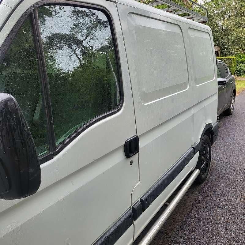 Wit Gebruikt 2005 Opel Movano Van | € 3.500 (Eerlijke prijs) - Afbeelding 1/4