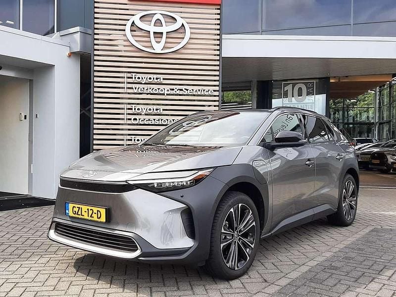 Zilver Gebruikt 2024 Toyota bZ4X Premium SUV | € 49.400 - Afbeelding 1/4
