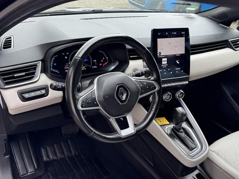 Occasion Renault Clio V Initiale Paris 140 PK (102 kW) 2022 Zwart Hatchback