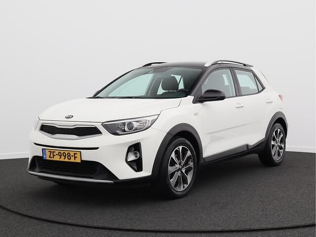 Wit Gebruikt 2019 Kia Stonic SUV | € 13.950 (Eerlijke prijs) - Afbeelding 1/4