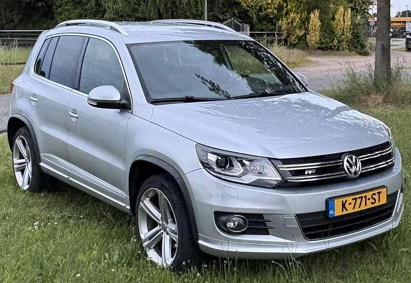 Grijs Gebruikt 2012 VW Tiguan Sport SUV | € 12.750 (Duur) - Afbeelding 1/4