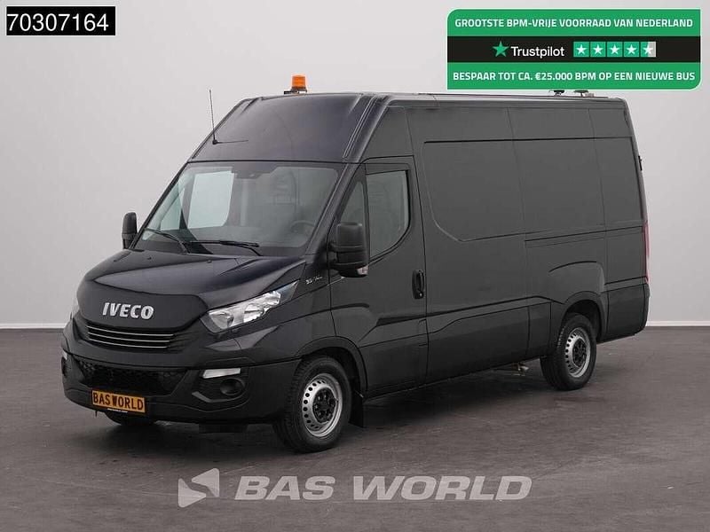 Zwart Occasion 2017 Iveco Daily Van | € 14.850 (Iets duurder) - Afbeelding 1/3