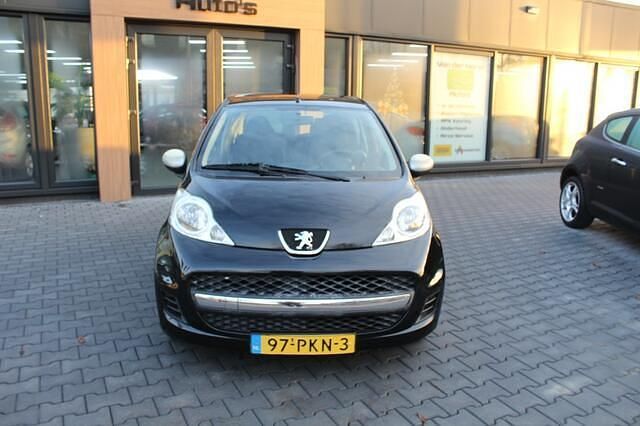 Occasion Peugeot 107 68 PK (50 kW) 2011 Zwart Hatchback