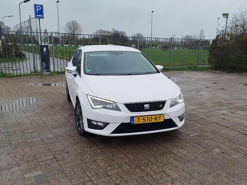 Occasion Seat Leon 125 PK (91 kW) 2015 Wit Hatchback