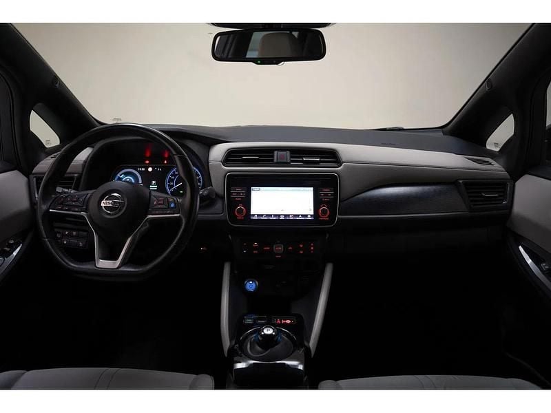 Occasion Nissan Leaf Acenta 110 kW (150 PK) 2018 Wit Hatchback