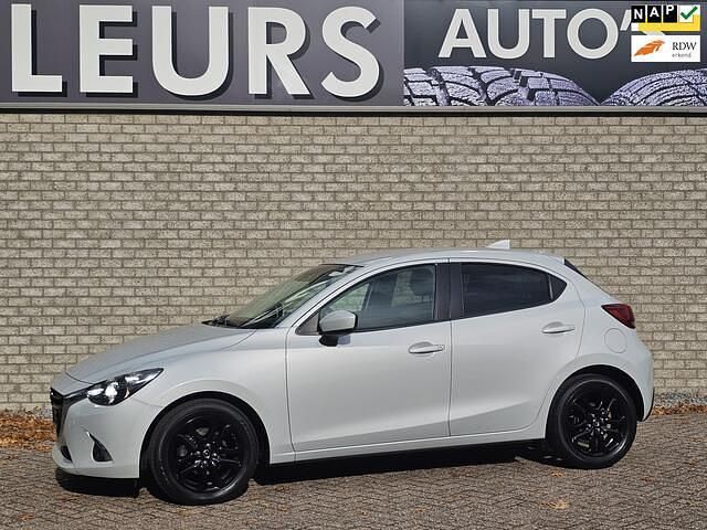 Wit Gebruikt 2019 Mazda 2 Inclusive Hatchback | € 15.450 (Eerlijke prijs) - Afbeelding 1/4