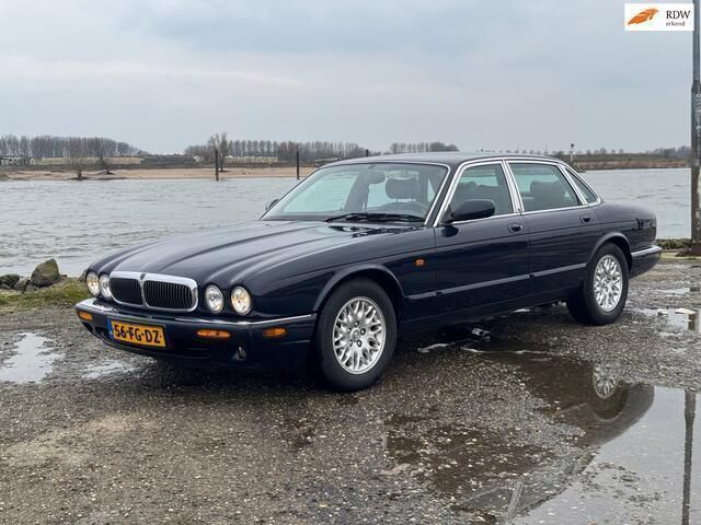 Blauw Gebruikt 2000 Jaguar XJ Executive Sedan | € 7.950 (Super prijs) - Afbeelding 1/4