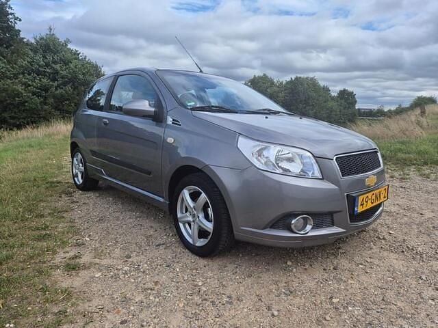 Grijs Gebruikt 2008 Chevrolet Aveo LS Hatchback | € 2.250 (Iets duurder) - Afbeelding 1/4