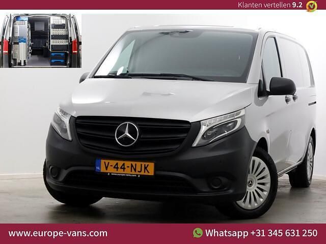 Zilver Gebruikt 2022 Mercedes Vito MPV | € 21.950 (Goede deal) - Afbeelding 1/3