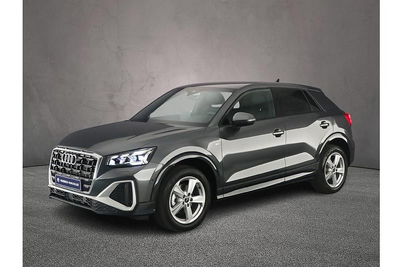 Nieuw Audi Q2 Basis 150 PK (110 kW) 2025 Daytonagrijs pareleffect SUV