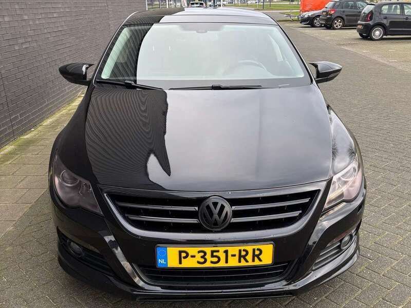 Zwart Gebruikt 2011 VW CC Highline Sedan | € 9.500 - Afbeelding 1/4