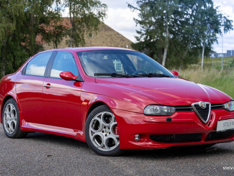 Roodrosso alfa Gebruikt 2004 Alfa Romeo 156 GTA Sedan | € 29.500 - Afbeelding 1/4