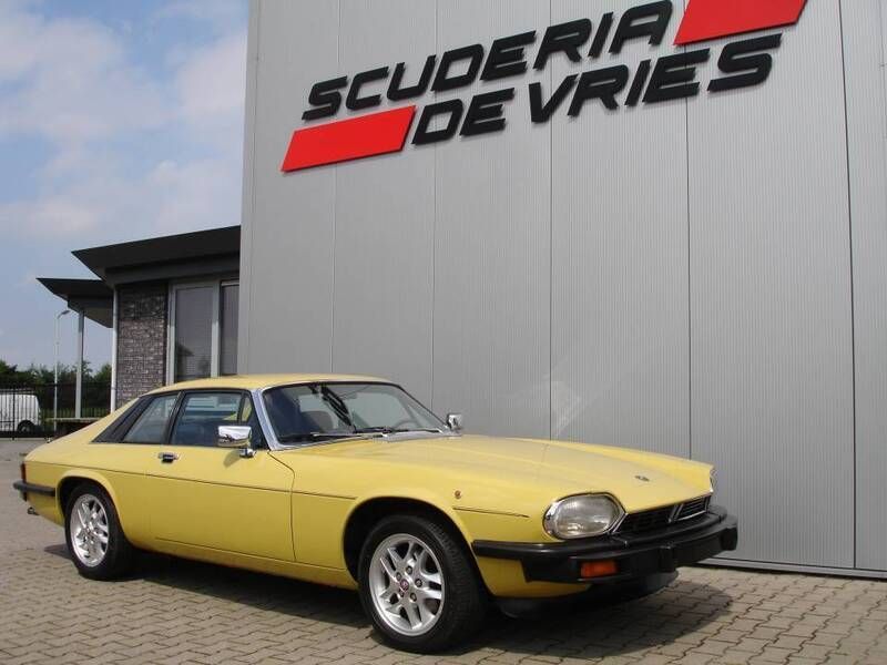 Geelyellow uni Gebruikt 1983 Jaguar XJS S Coupé | € 27.500 - Afbeelding 1/4