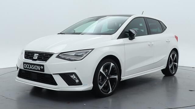 Wit Occasion 2022 Seat Ibiza FR Hatchback | € 19.490 (Eerlijke prijs) - Afbeelding 1/4