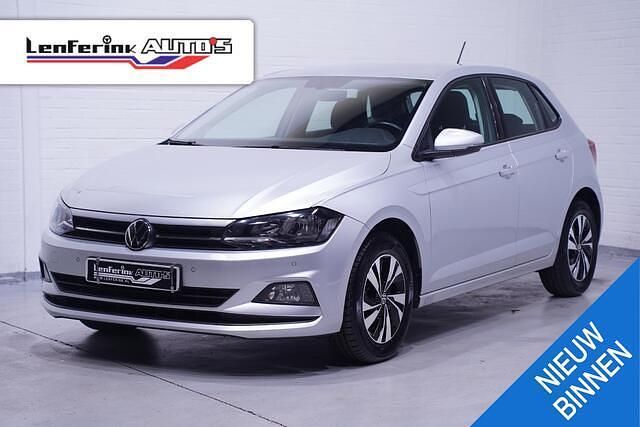 Grijs Gebruikt 2021 VW Polo Comfortline Hatchback | € 16.850 (Goede deal) - Afbeelding 1/4