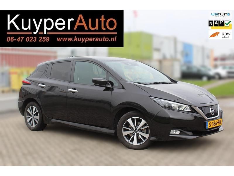 Occasion Nissan Leaf Acenta 110 kW (150 PK) 2020 Zwart Hatchback