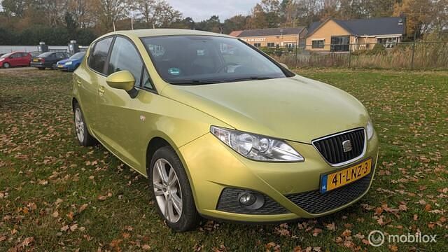 Geel Gebruikt 2010 Seat Ibiza Sport Hatchback | € 2.950 (Goede deal) - Afbeelding 1/4