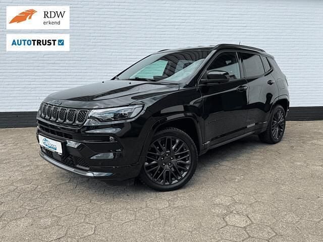 Zwart (metallic) Gebruikt 2022 Jeep Compass SUV | € 23.995 (Goede deal) - Afbeelding 1/4