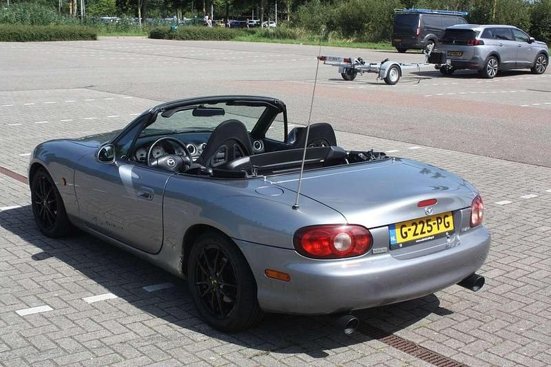 Occasion Mazda MX5 110 PK (80 kW) 2004 Grijs Cabriolet