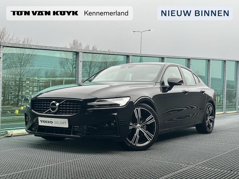 Zwart Occasion 2021 Volvo S60 R-Design Sedan | € 29.950 (Eerlijke prijs) - Afbeelding 1/4